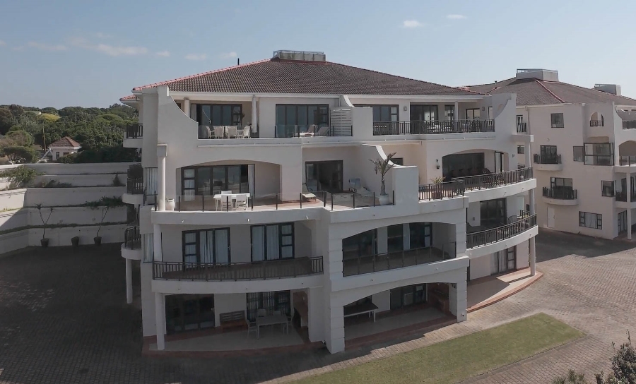 4 Bedroom Property for Sale in West Beach Eastern Cape